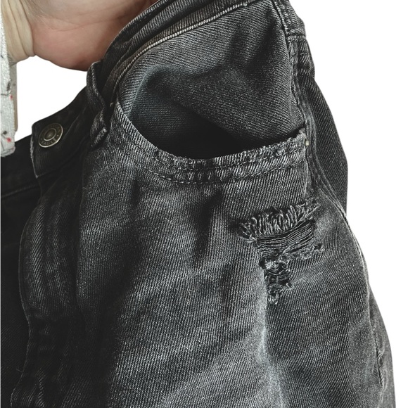 American Eagle Ripped Mom Straight Black Jeans - Picture 5 of 8